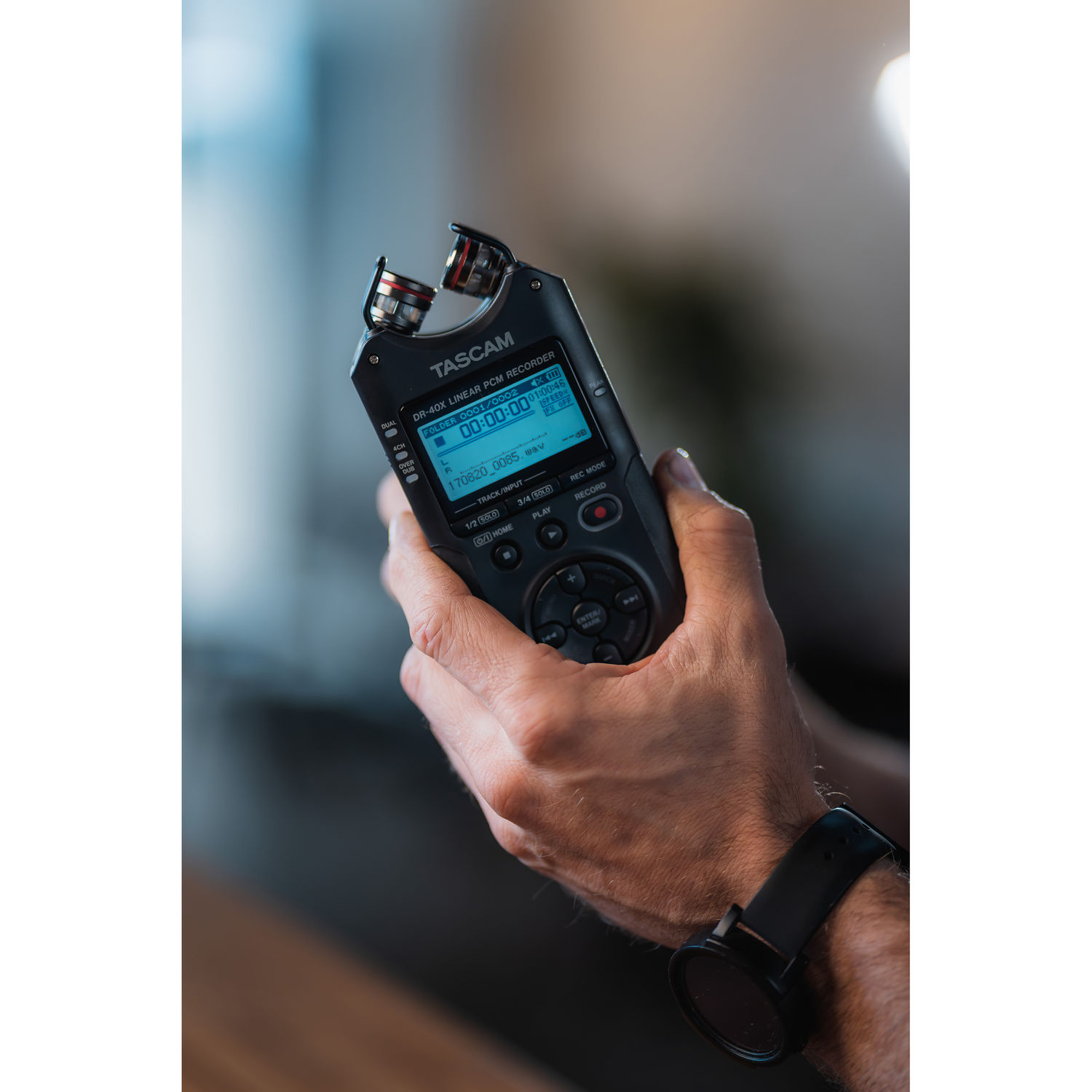 product-additional-image