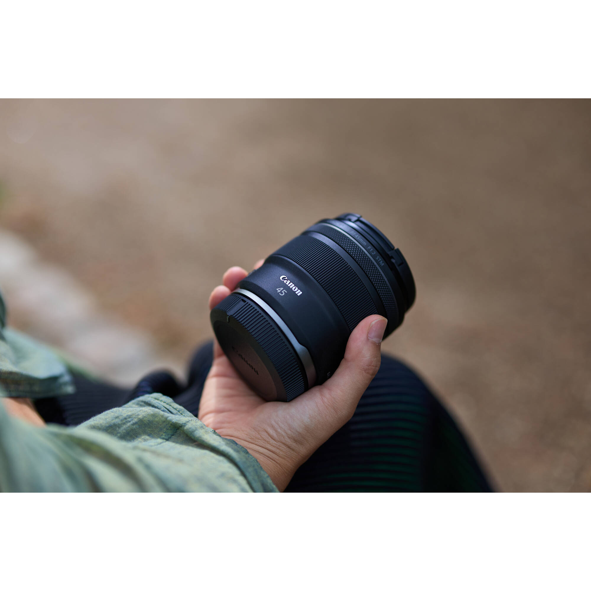 Canon 45mm f/1.2 STM Lens (Canon RF) - WESTBUY