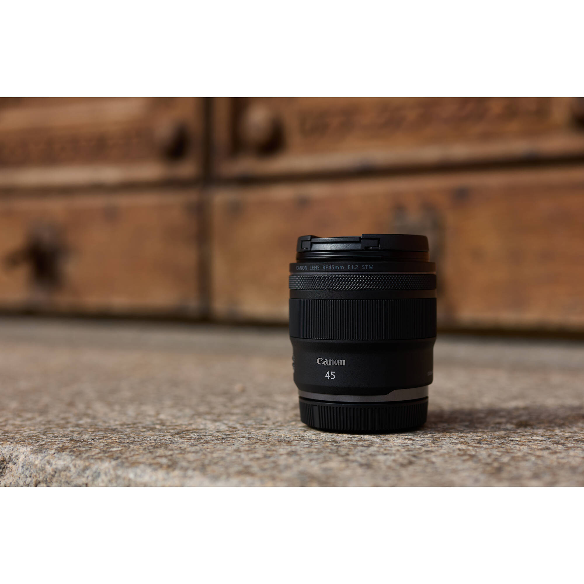 Canon 45mm f/1.2 STM Lens (Canon RF) - WESTBUY